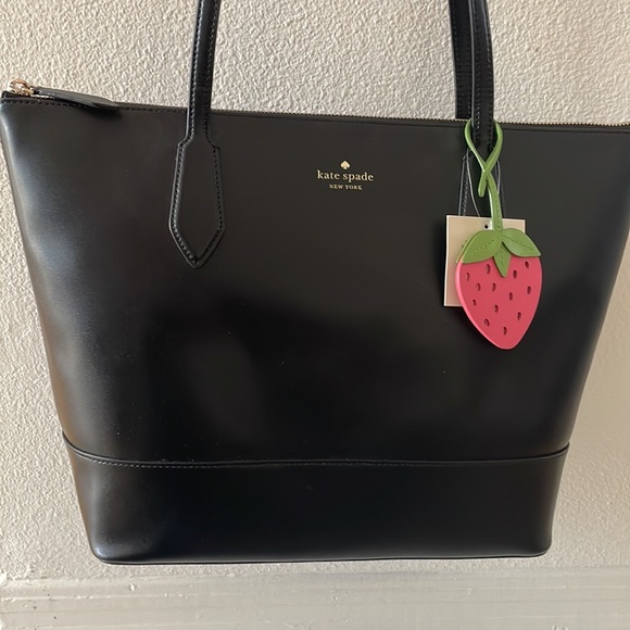 ❌SOLD❌ Kate Spade Braelynn black leather tote bag w strawberry bag charm NWT - Picture 6 of 14